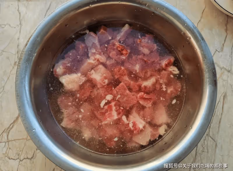 燉牛肉怎麼做更好吃?做好4個關鍵步驟,牛肉軟爛香濃,不腥不柴