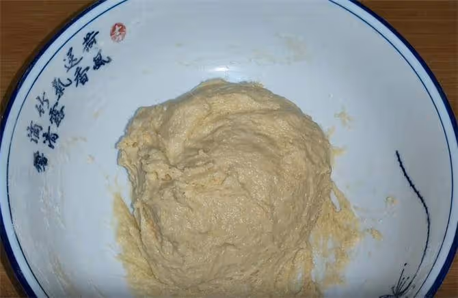最簡單實用麵包做法,記住2個關鍵點,不用揉出膜,保證柔軟拉絲