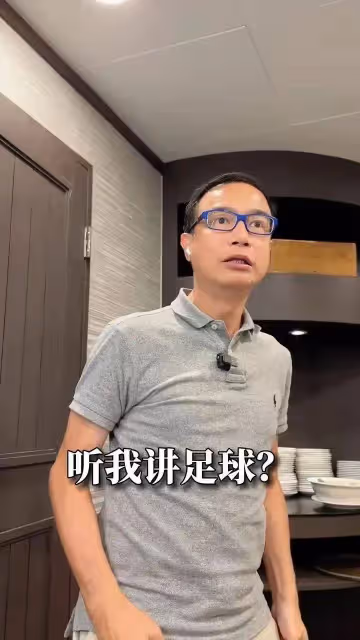 恭喜，TVB老戲骨獲雙學士學位，眾星到賀，更成為大學榮譽院士