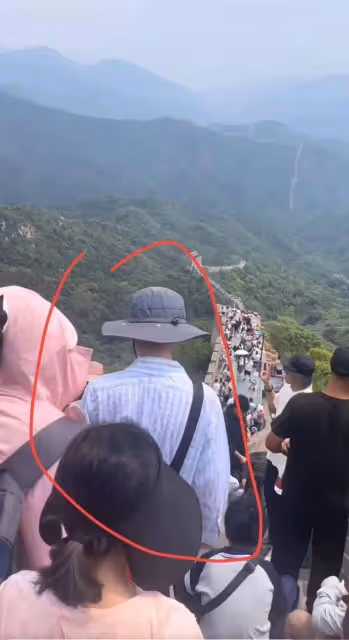 韋神帶堂姐一家爬長城，體能驚人！堂姐：工資自己保管 ，沒女朋友