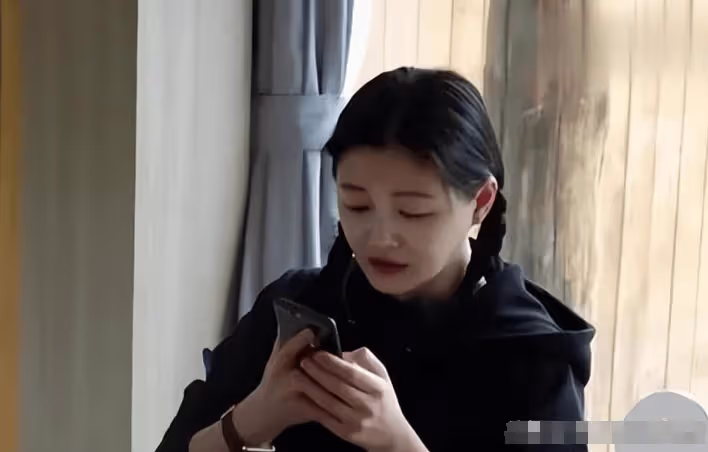 笑死!大S打電話被馬筱梅接起,馬筱梅剛出聲,大S就掛掉電話!