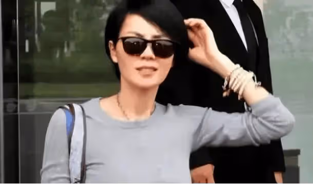 曝王菲謝霆鋒婚禮時間確定!請帖早已備好,謝賢豪擲千萬豪禮