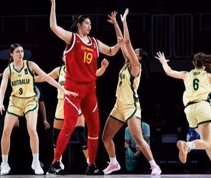 2米23女姚明加冕MVP，砍42分仍輸決賽 賽後淚流不止