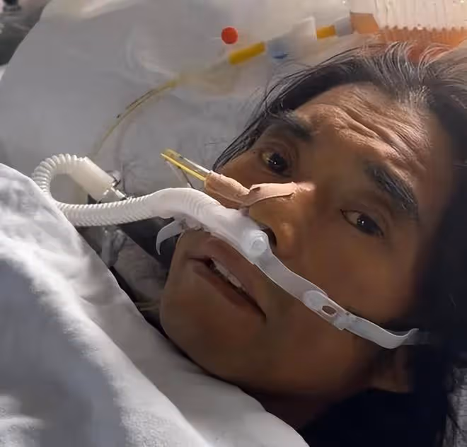麵筋哥病情惡化需轉院,兒女一起現身求助,希望大家救救父親