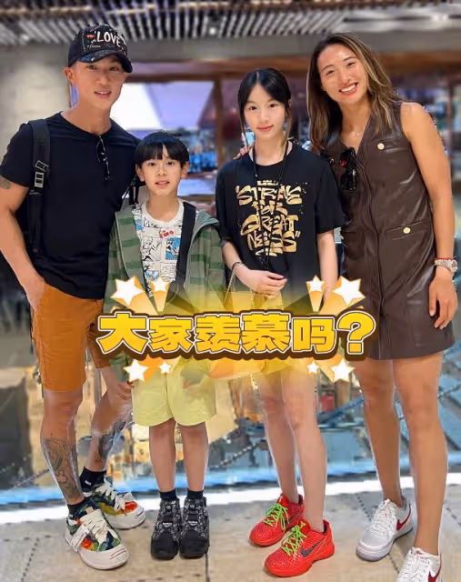 甜馨和吳尊女兒互夸,小姐妹互動,13歲的neinei高挑又漂亮