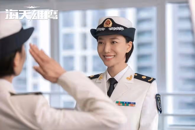 海天雄鷹:秦大地角色自相矛盾之處太多!夏初柳妮娜只會紙上談兵
