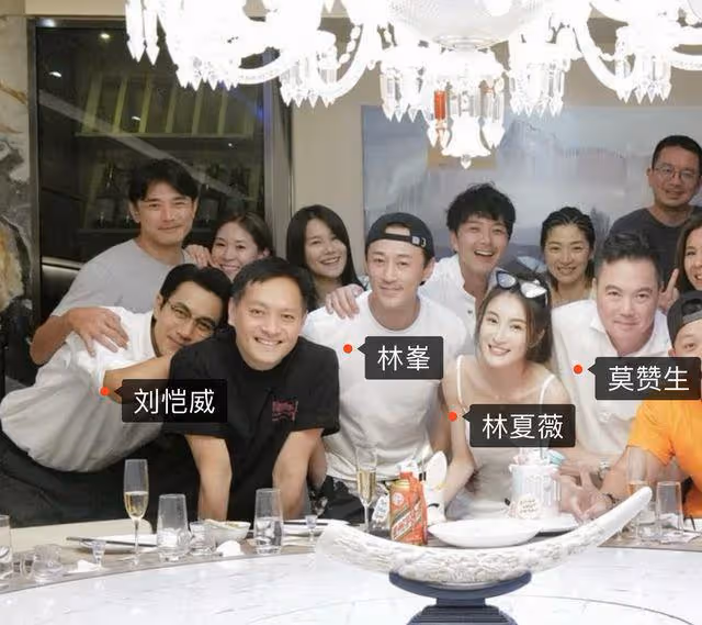 不怕女友吃醋?49歲劉愷威為TVB視後林夏薇慶生,互相依偎太親密