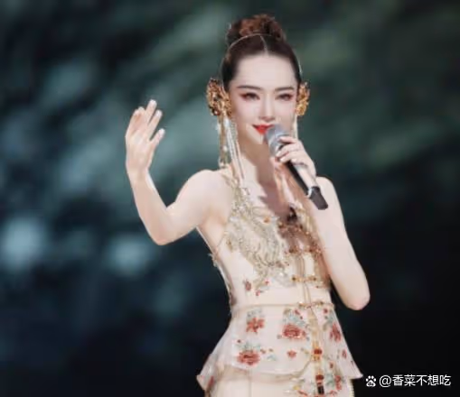 戚薇自稱浪姐5工具人,不是C位就內涵節目組,真的不必