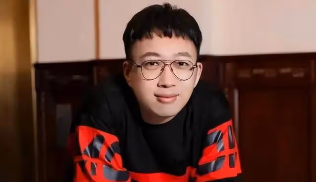 於正怒斥王星越工作室褻瀆藝術,將開除相關人員,工作室連夜道歉
