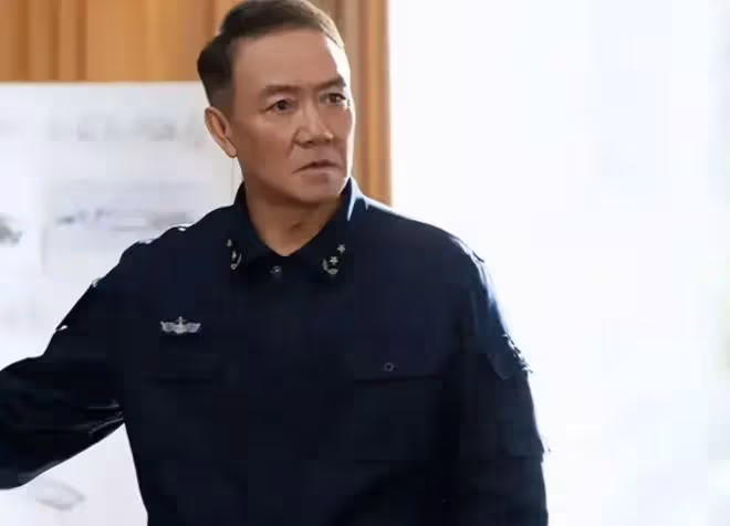 《海天雄鷹》大結局:看到最後,終於明白優秀的他為何從不被重視