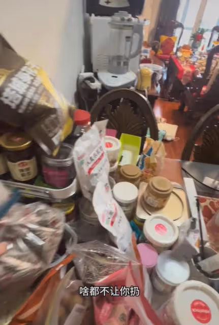 女子分享價值千萬的房子被媽媽住成倉庫，網友：破爛住得比我都好