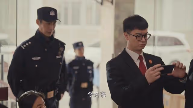 《執行法官》彪悍妹被刺傷犧牲,楚雲發現齊麟才是人民的法官