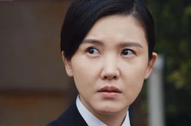 執行法官：穆子風第三重身份曝光！難怪回國後接觸楚雲