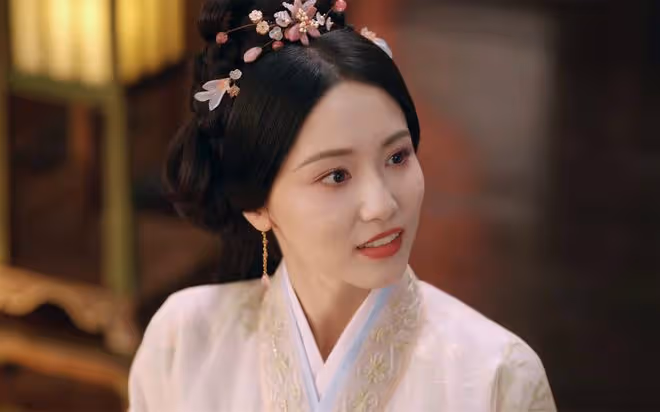 《度華年》直到蘇容卿說出前世真相,李蓉才發現,李川上一世多癲