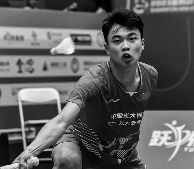17歲羽毛球小將張志傑比賽中暈倒去世!中國羽協:尚未明確病因
