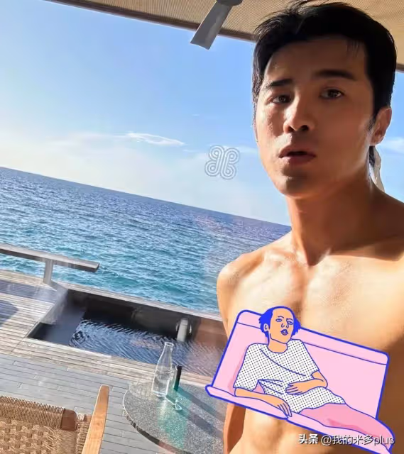 姜潮一家度假，二胎女兒和麥迪娜一樣漂亮，丹尼爾牽著妹妹好有愛
