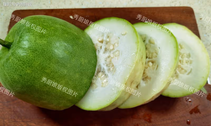 七月吃一瓜,中藥不用抓,一利尿,二解暑,三促消化,營養又便宜