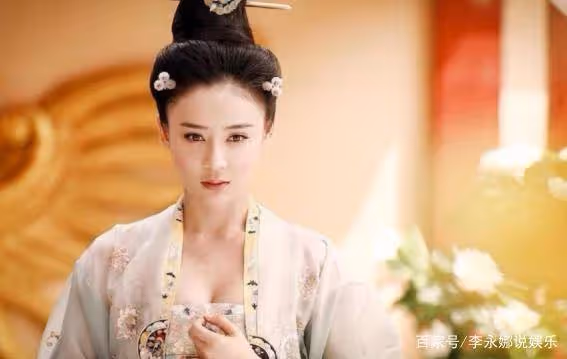 因長相漂亮,被老師力勸做演員,現在卻因長相太過完美而火不起來