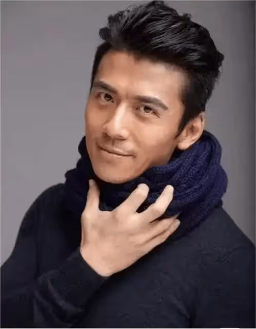 TVB前知名男星與好友聚餐,傳聞二人曾同爭佘詩曼,失敗後陷同性戀傳聞