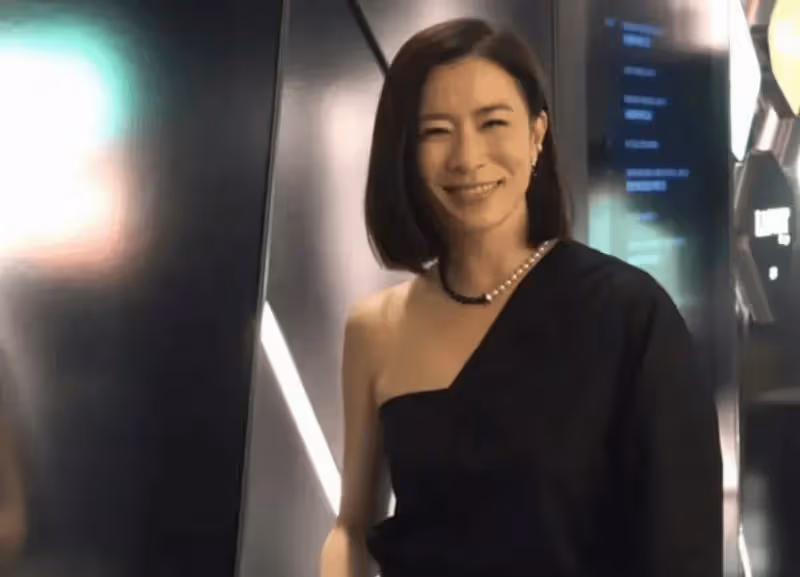 TVB高層樂易玲65歲生日宴星光熠熠!大批藝人道賀,佘詩曼成焦點