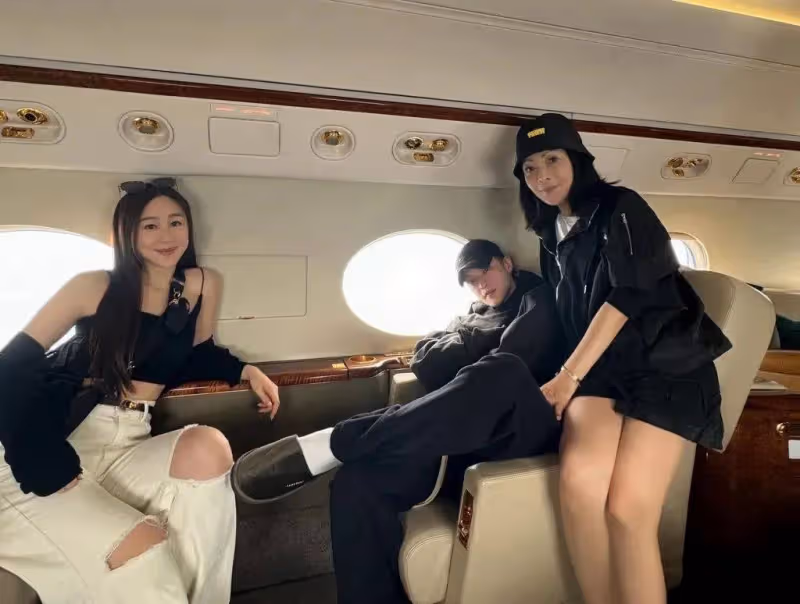 TVB「東張女神」坐私人飛機看演唱會,背景深厚,鄧紫棋是未來嫂子,關之琳是前外婆