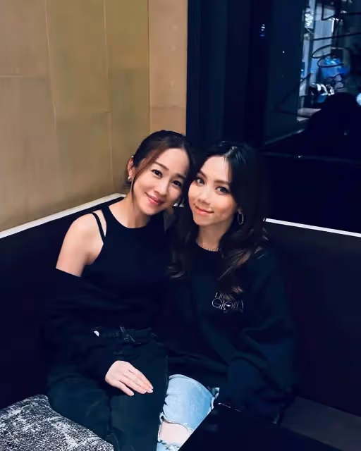 TVB「東張女神」坐私人飛機看演唱會,背景深厚,鄧紫棋是未來嫂子,關之琳是前外婆