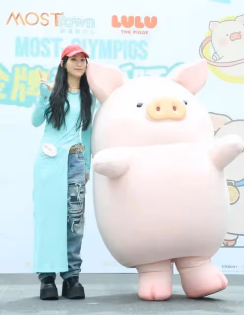 TVB小花傳因不續約遭雪藏,現身活動未見TVB派員採訪,預告繼續消失