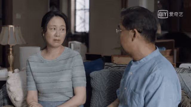 劉亦菲的影后媽媽,當紅時嫁世界冠軍,61歲復出爆紅,越老越優雅