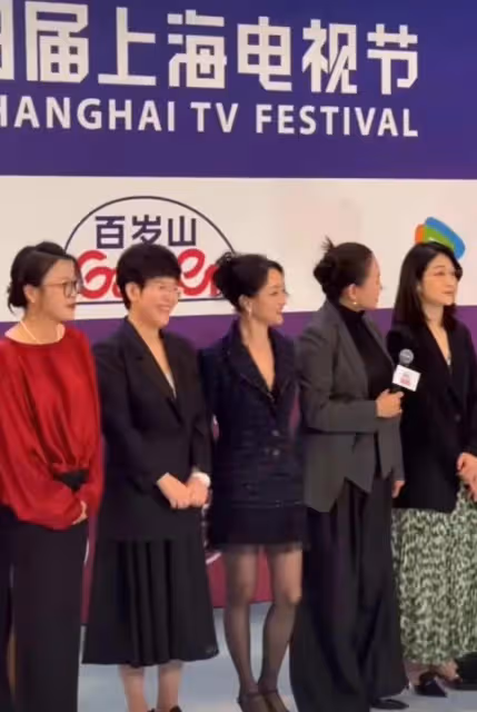 上海這一夜:劉亦菲珠圓玉潤、張小斐白到發光、王鷗造型翻車