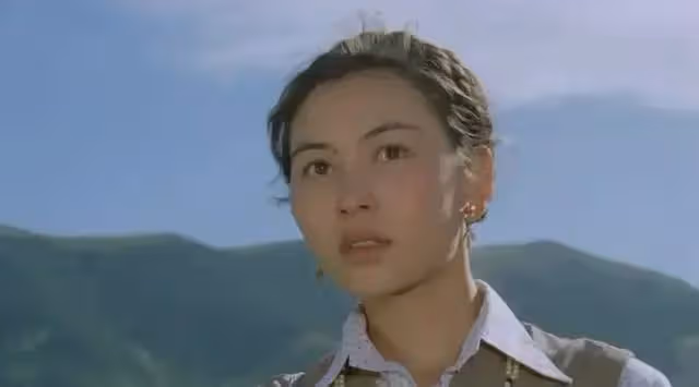 演員艾麗婭:29歲獲「雙料影后」,婆婆是老戲骨,丈夫是知名男星
