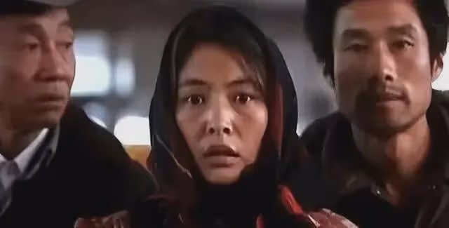 演員艾麗婭:29歲獲「雙料影后」,婆婆是老戲骨,丈夫是知名男星
