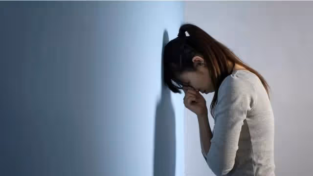 回顧女護士遭45歲領導多次侵犯，哀求：你年紀大，別再找我好不好