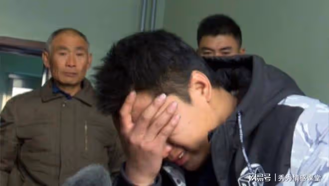 農村小伙月入三千,卻借五十萬買車,父親大哭:沒房沒媳婦你圖啥