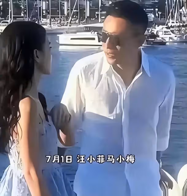 張蘭曬孫兒國外度假,玥兒一頭長髮酷似大S,孩子依舊不讓回北京