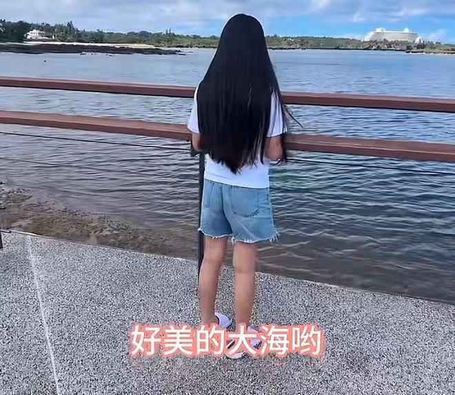 汪小菲倆兒女近照曝光,小玥兒長成翻版大S,希箖瘦高帥氣像爸爸