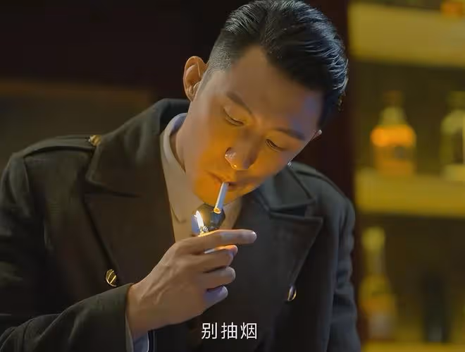飆升榜第一!豆瓣好評不斷,諜戰劇《孤戰迷城》讓我想站起來鼓掌