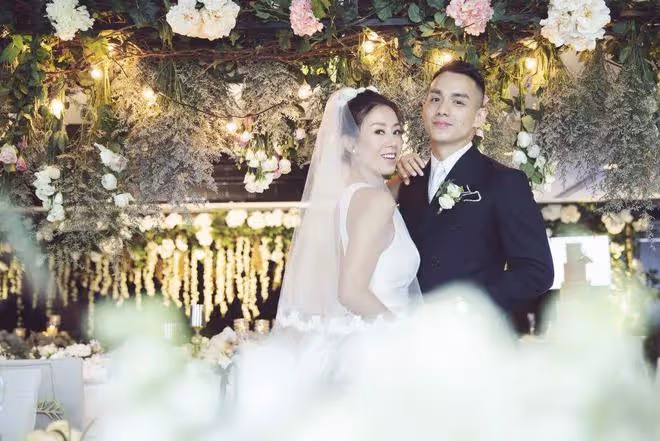 恭喜!香港女星再婚後表白小8歲老公,曾透露與前夫離婚真實原因