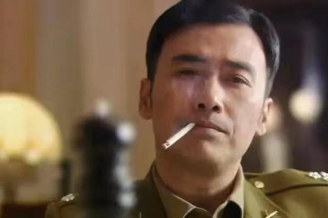 《孤城迷戰》開播!他的間諜,臥底內鬼,漢奸身份?讓她意亂情迷