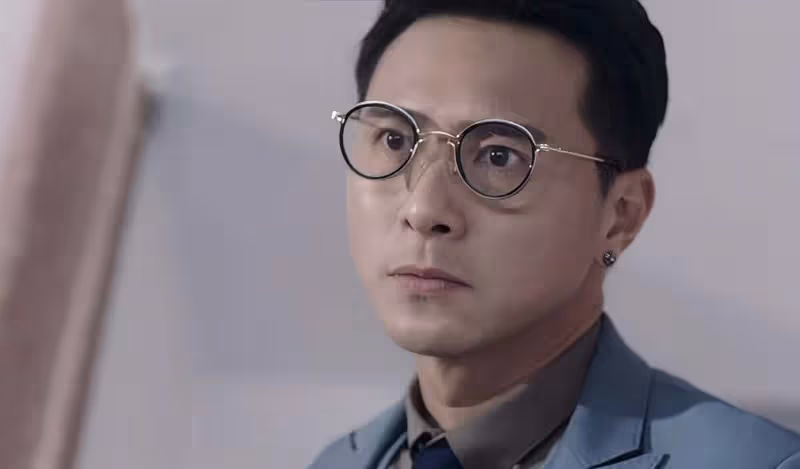 TVB男星黃子恆人氣高漲,因醜聞淪為男N號,多次在劇中「領盒飯」