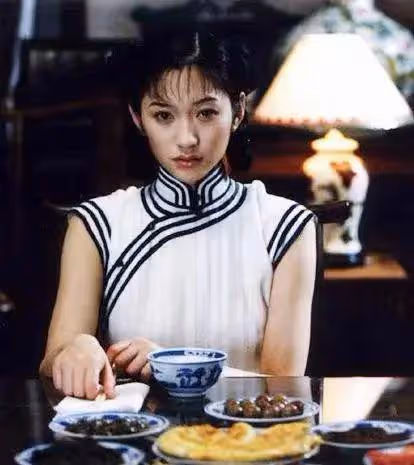 錯付7年感情,被冤枉10年小三,愛錯人的李小冉活出了精彩人生