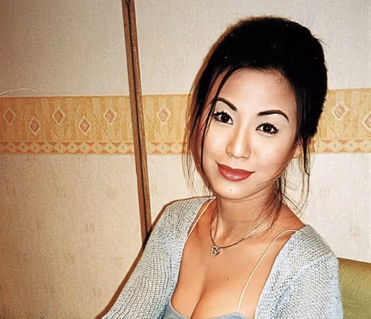 香港女星陳雅倫突然向舊愛表白,分手24年念念不忘,被曝舊情復燃