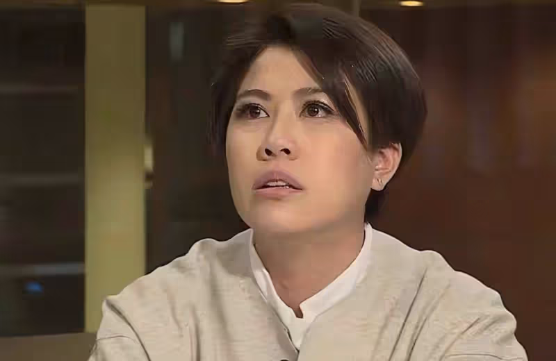 47歲香港女星陳彥行被曝秘密生女,自稱單身多年,孩子父親成謎