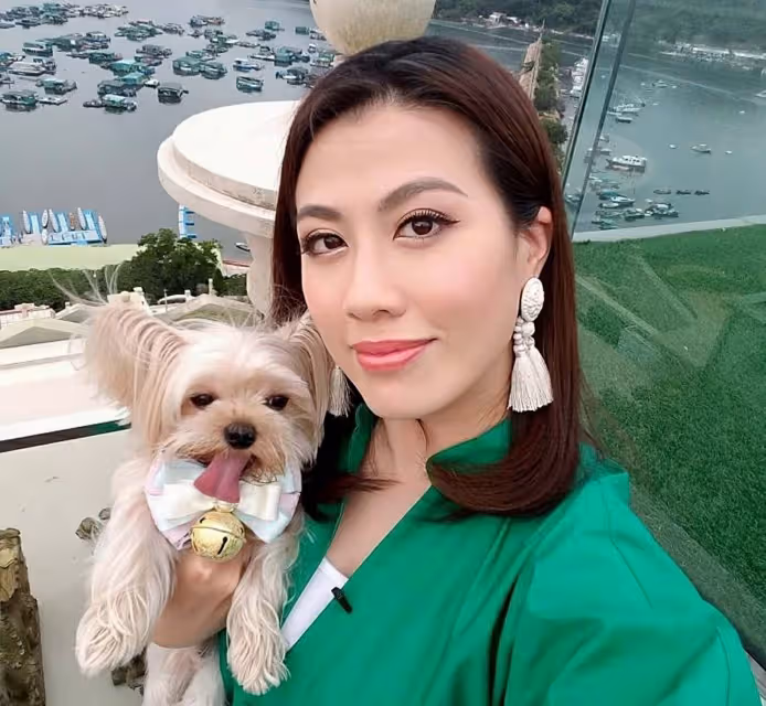 47歲香港女星陳彥行被曝秘密生女,自稱單身多年,孩子父親成謎