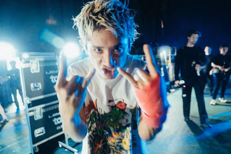 ONE OK ROCK主唱罹恐慌症　月台困2小時動彈不得