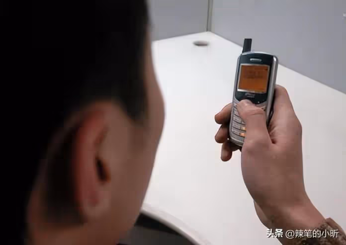 我和老伴每個月的退休金5萬！全花在兒子家「還幫忙帶孫子」 孫子上學後，我們出去旅遊1周「收到兒媳轉帳的10萬元」我頓時才清醒了…