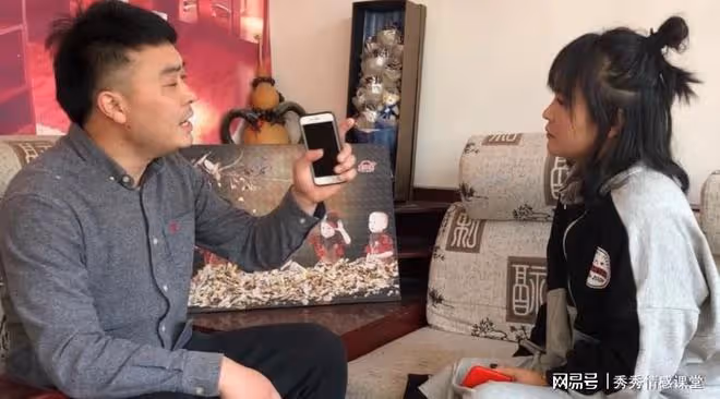 剛結完婚，婆婆就要求兒媳退還8萬彩禮，兒媳：全還給你！