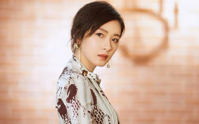 萬茜家庭溫馨曝光,與夫攜女觀影,幸福生活擊破婚變傳聞