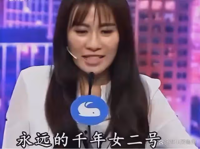 她被前男友公開私密照,尺度堪比「艷照門」,嫁小9歲老公很幸福