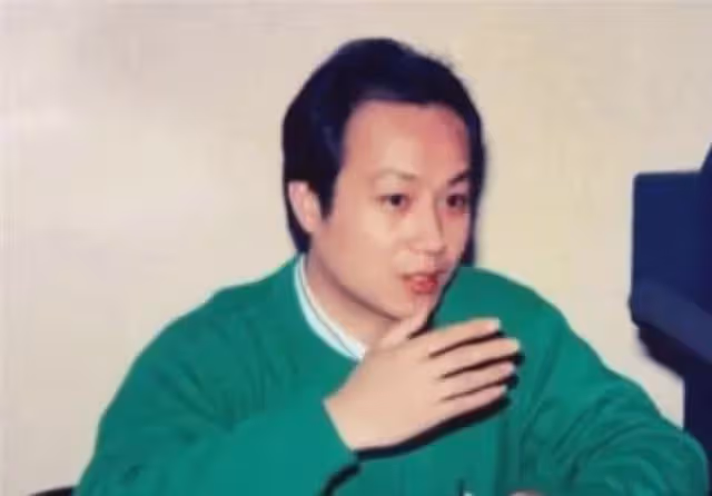 羅京去世15年,曾經哭到暈厥的妻子改嫁富商,母親至今不知死訊