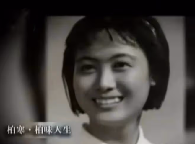 柏寒病逝12年了,臨終將兒子託付給海清,如今海清的堅持令人淚目